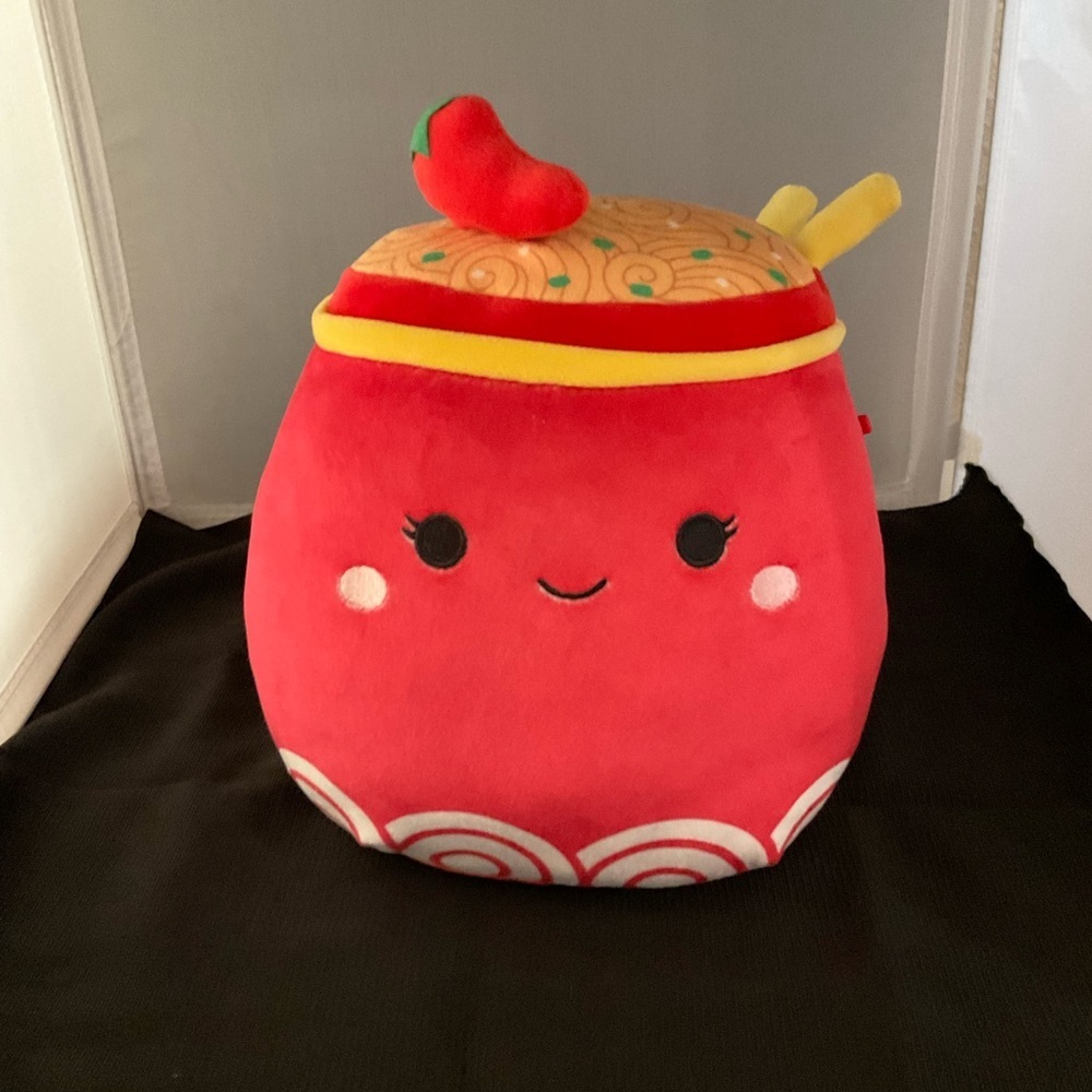 Squishmallow 8" Odion The Red Fire Spicy Ramen Noodles Bowl Food Squad Kellytoys